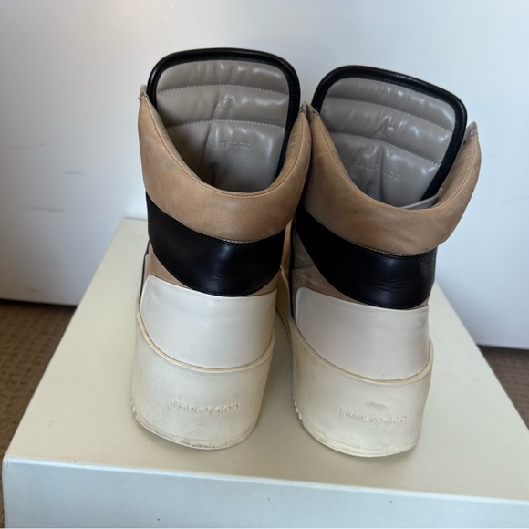 Fear of God men’s EU size 43, US size 10. tan black cream basketball sneaker - Picture 3 of 8